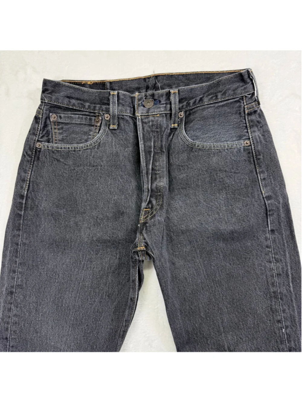 Men's Levi's 501 32x30 Button Fly Straight Leg Jeans Black (Actual 32x28)